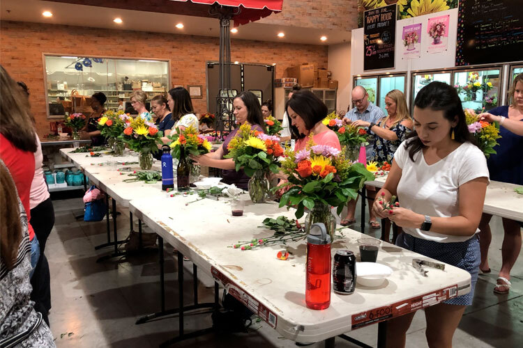 Wine & Design: Floral Basics Class