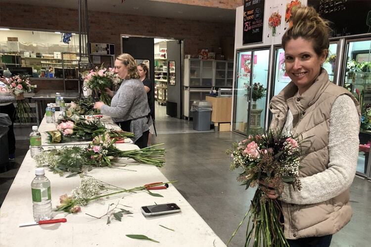 Bridal Bouquets 2 Ways Design Class