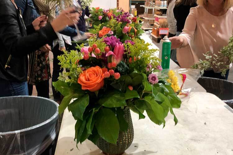 Wine & Design Floral Basics Class